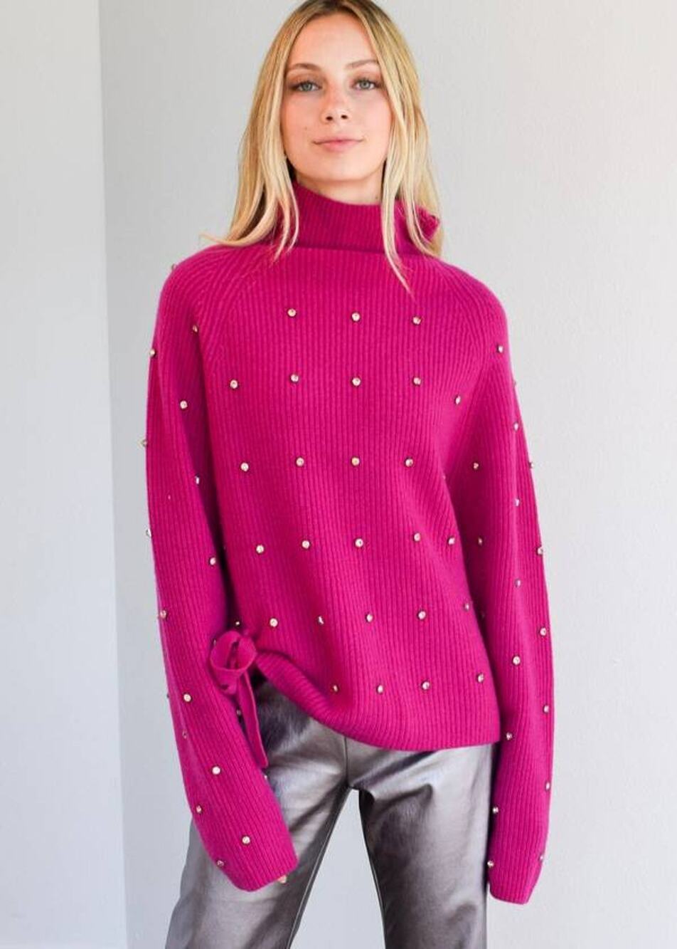 Never A wallflower Cashmere Seeing Stars Sweater Pink Rhinestone XS NEW SoftGirl